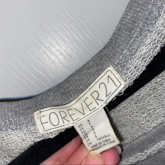 Forever 21 | sequin sweatshirt! - Picture 4 of 4